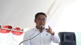 Wakil Menteri Pertanian (Wamentan) Sudaryono meninjau percepatan tanam di Kabupaten Jepara, Jawa Tengah. (Dok. Kementan)